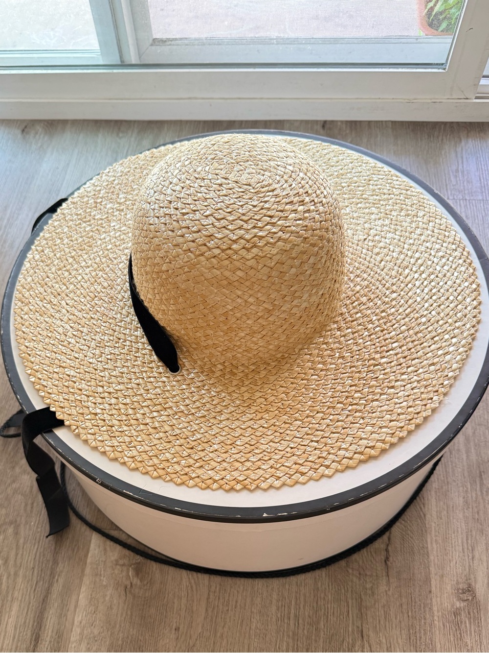lack of color dolce straw ties oversized brim sun summer hat size large NEW RARE - Picture 4 of 6